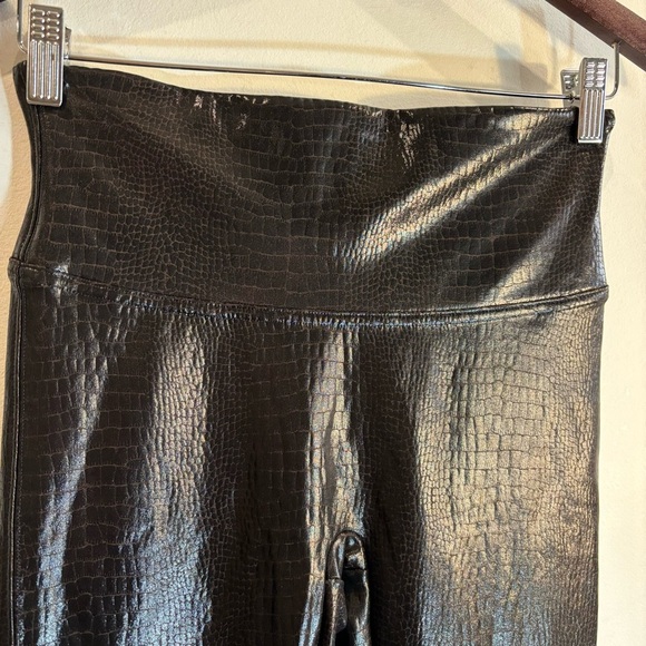 SPANX Sz M Crocodile Embossed Leggings Comfort Waist Ankle Length Dark Brown - Picture 5 of 11